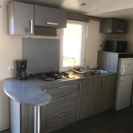 Camping Mobile Confort Climatise 4 A 6 Personnes Les Salins De La Gardiole Ancien De L'europe A Vic-la-Gardiole