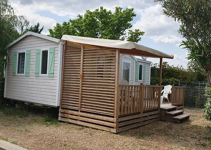 Mobile Climatise Confort I 4i6 Personnes I Les Salins De La Gardiole Camping *